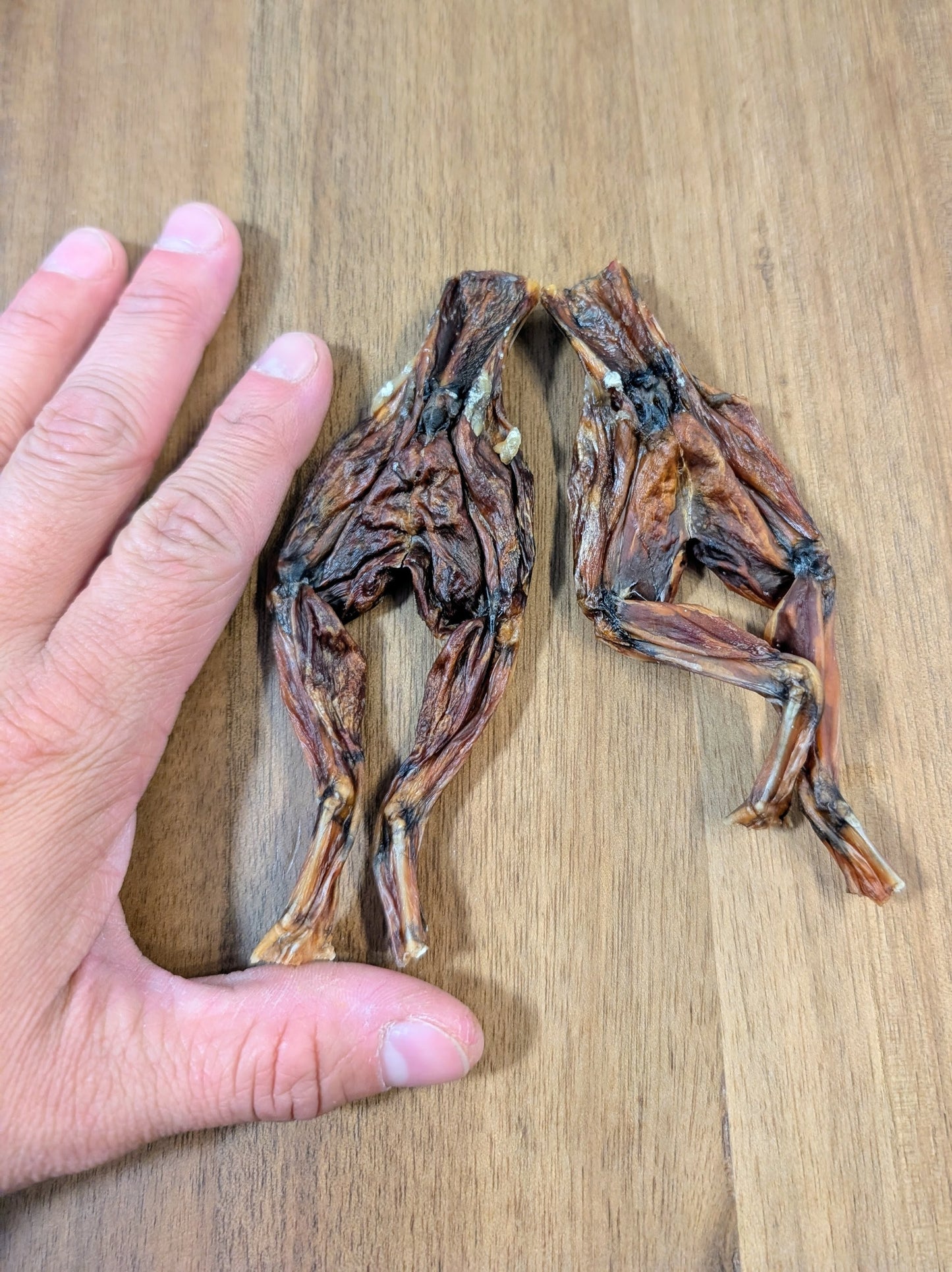 Pattes de grenouille déshydratées